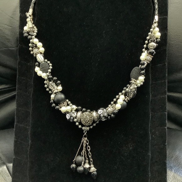 ART BY AMY LABBE Necklace 15.5 inches long - Picture 11 of 11